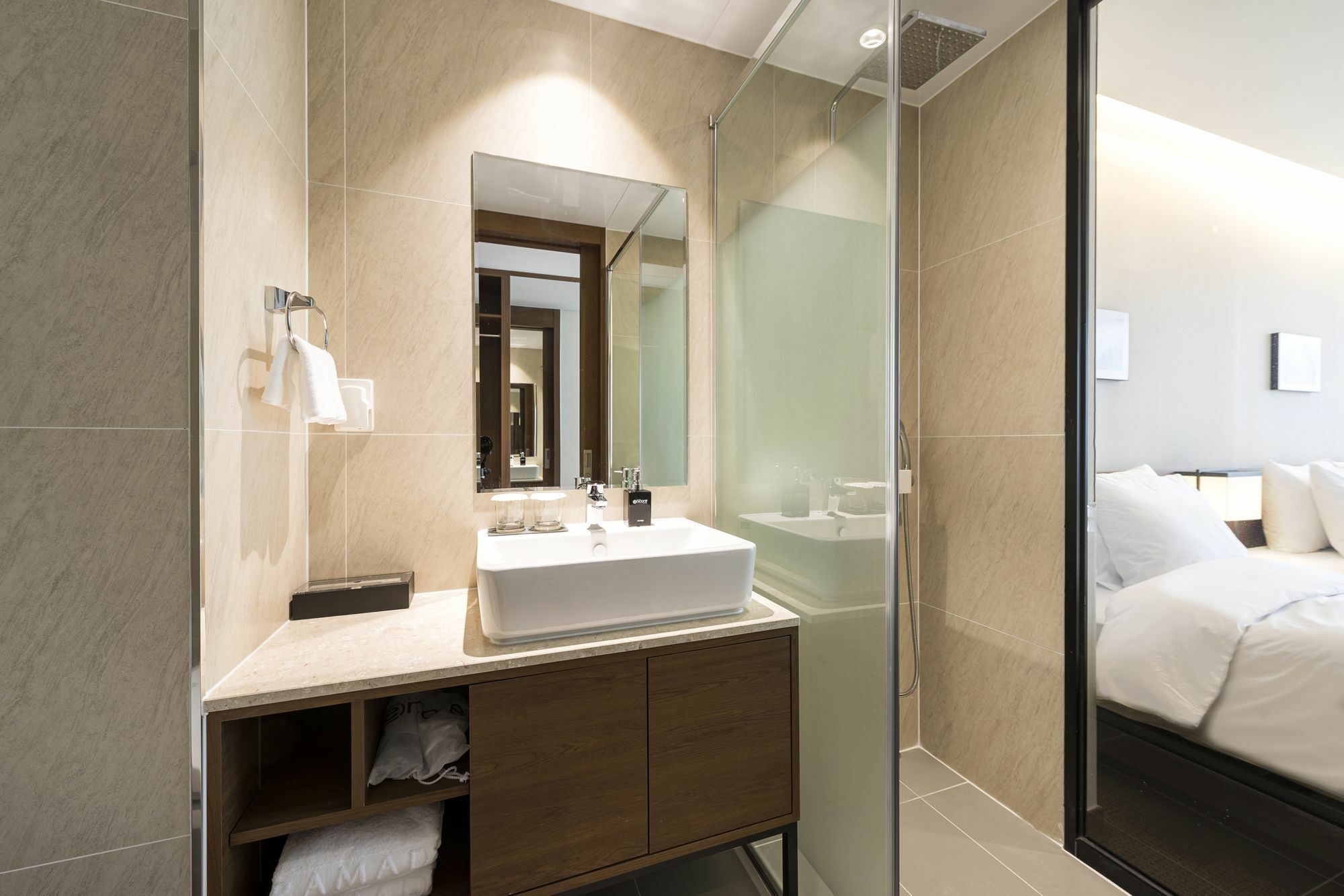 Ramada Encore By Wyndham Busan Haeundae Экстерьер фото
